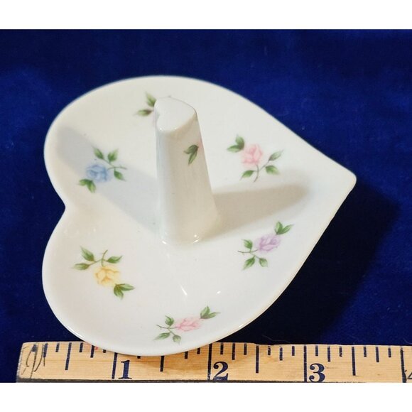 Takahashi San Francisco Lara Heart Shape Porcelain Ring Holder Trinket Dish - Picture 9 of 9